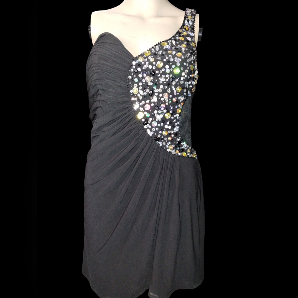 Dress - Picture 3 of 3